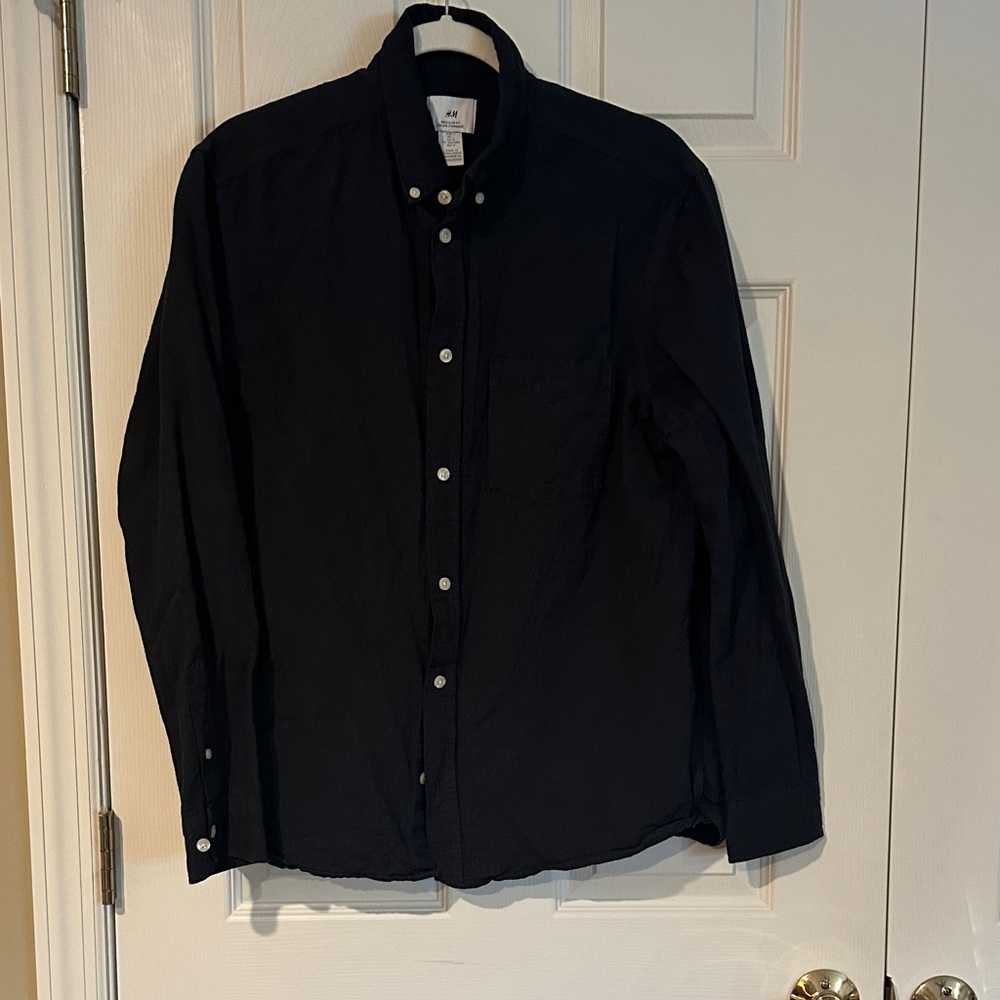H&M Men's Black Casual Button-Down Shirt